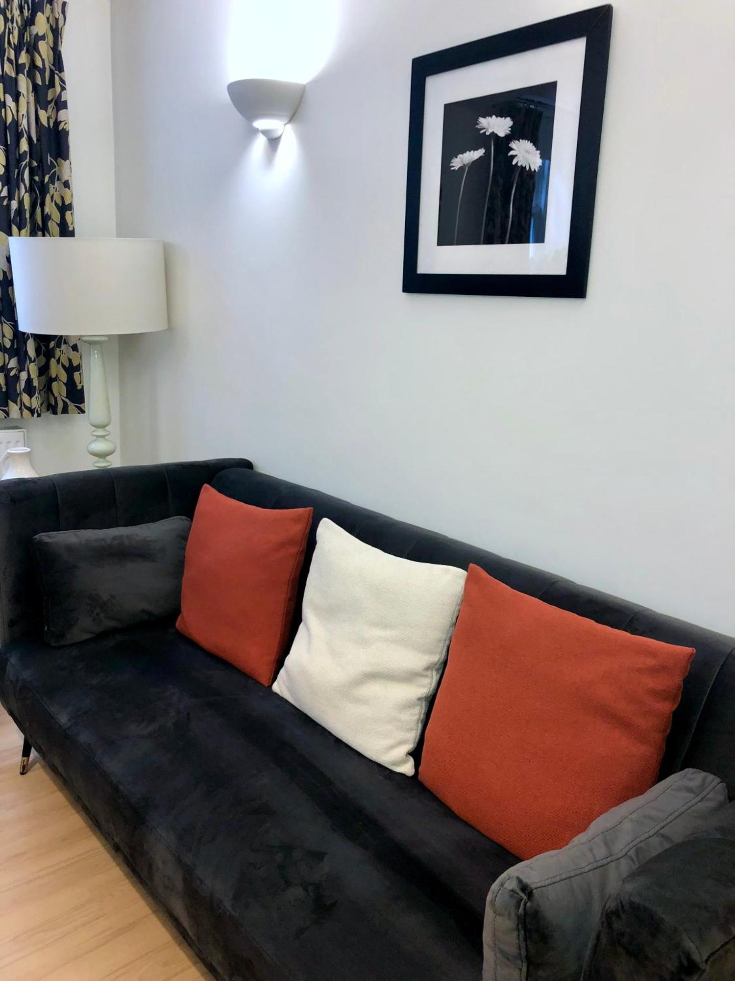 Luxury Apartment In The Heart Of באת' מראה חיצוני תמונה